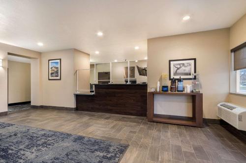 Comfort Inn Yankton SD photo 4