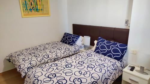BEACHFRONT -- NEW LUXURY Apartment -- 1ª Linea Playa -- Fuengirola CITY CENTER -- Private PARKING -- Panoramic Sea Views -- - image 2