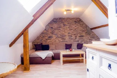Traumwohnung Jolly Jumper auf idyllischem Reiterhof nähe Burg Eltz in Münstermaifeld, Deutschland