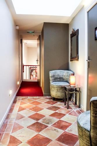 Létesítmények, Hotel des Arts near Garonne