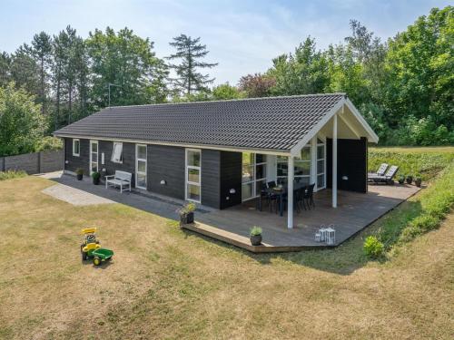  Holiday Home Meda - 575m from the sea in Sealand by Interhome in Tjørneholm