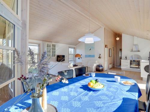  Holiday Home Meda - 575m from the sea in Sealand by Interhome in Tjørneholm