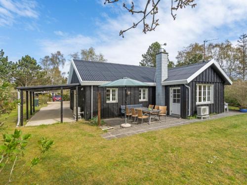  Holiday Home Therman - 1-5km from the sea by Interhome in Højby