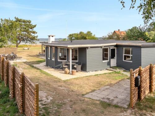  Holiday Home Sigurd - 20m from the sea in Funen by Interhome, Pension in Middelfart bei Ronæs