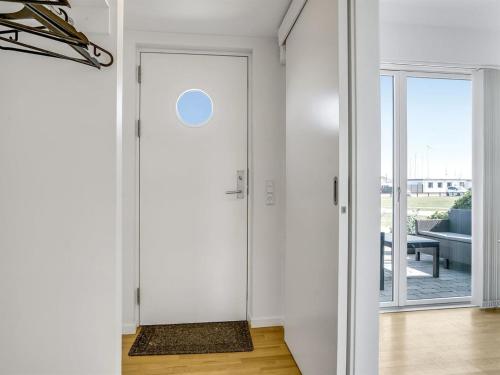 Apartment Ninne - 50m from the sea in Funen by Interhome