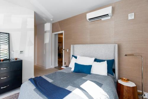 Elan Menlo Elan Menlo