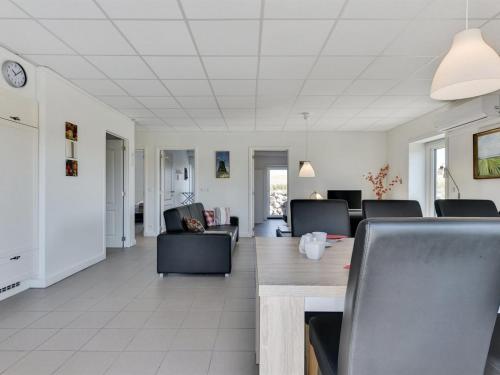 Apartment Henne - 2-5km from the sea in Funen by Interhome