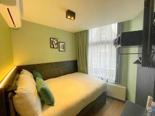Ciao Papa Hotel Amsterdam Central Station - image 12