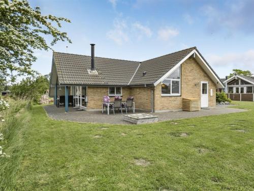  Holiday Home Sigbritt - 100m from the sea in SE Jutland by Interhome, Pension in Broager