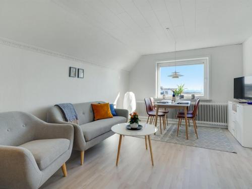 Apartment Herkko - 25m from the sea in Western Jutland by Interhome