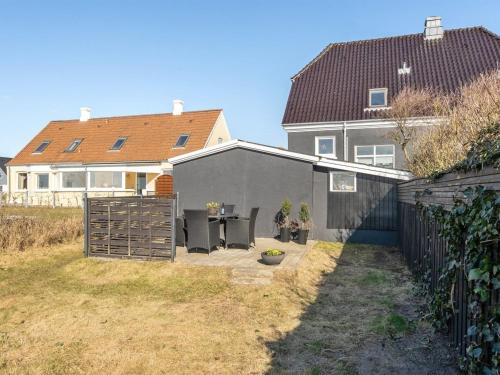 Apartment Herkko - 25m from the sea in Western Jutland by Interhome