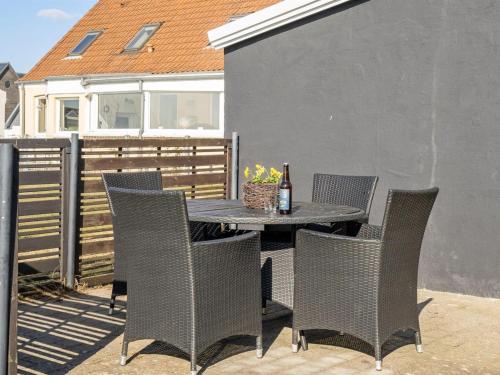 Apartment Herkko - 25m from the sea in Western Jutland by Interhome