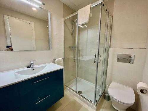 Nerja Paradise Rentals - Villa Las Palmeras - image 2