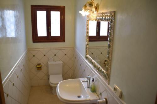 Nerja Paradise Rentals - Villa Almassora - image 5