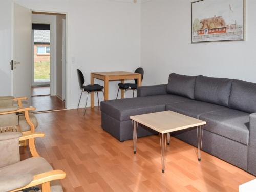 Apartment Deetje - 5km from the sea in Western Jutland by Interhome