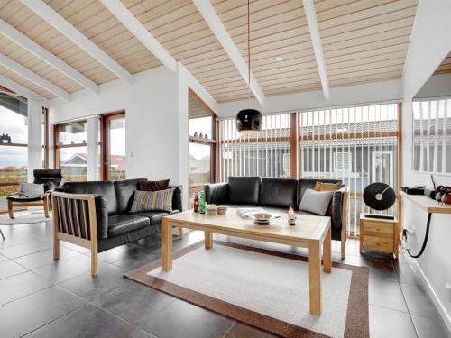  Holiday Home Anniken - 300m from the sea by Interhome in Sønderby