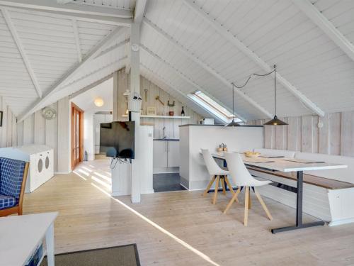  Holiday Home Christa - 200m from the sea by Interhome in Sønderby