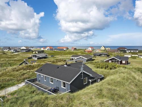 Holiday Home Elisaveta - 200m from the sea in NW Jutland by Interhome