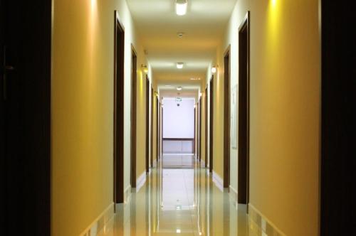 Hotel Czerniewski – Warsaw, VA