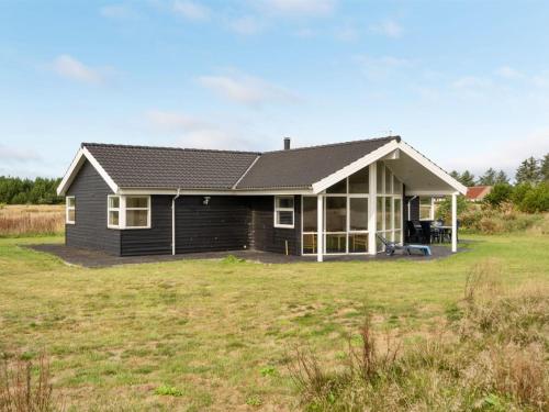 Holiday Home Sulki - 3-5km from the sea in NW Jutland by Interhome