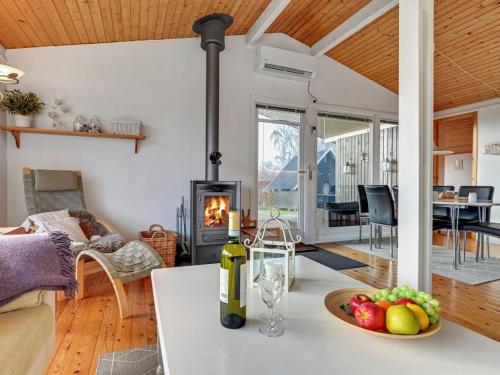  Holiday Home Henryka - 100m to the inlet in The Liim Fiord by Interhome in Roslev