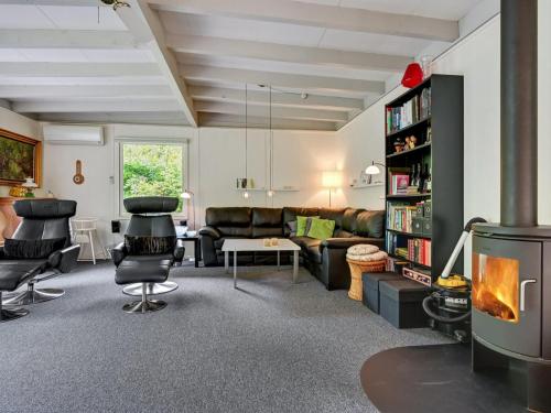  Holiday Home Ethil - 300m to the inlet in The Liim Fiord by Interhome in Lihme