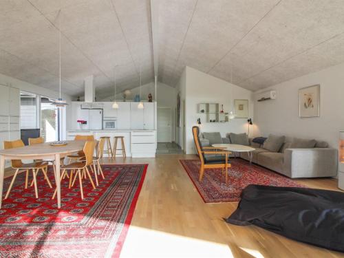 Holiday Home Elissa - 50m to the inlet in The Liim Fiord by Interhome