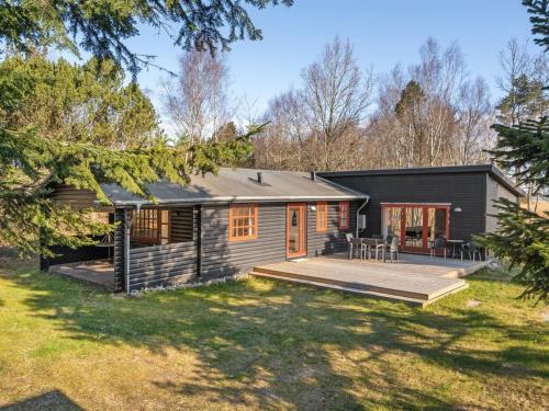  Holiday Home Lacey - 250m to the inlet by Interhome in Fur
