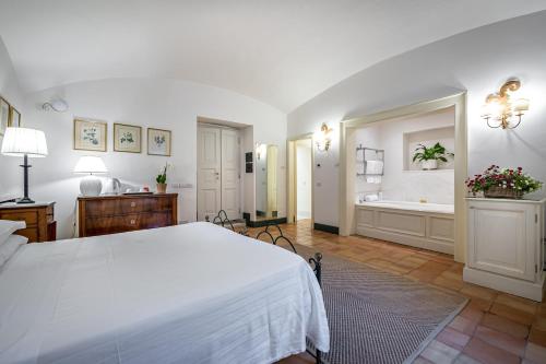 Palazzo Belmonte - image 8