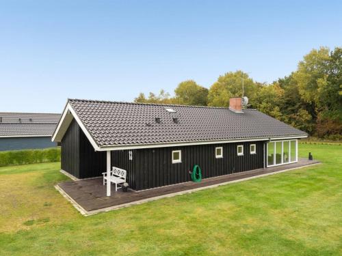 Holiday Home Femke - 250m to the inlet in NE Jutland by Interhome