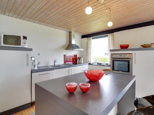 Holiday Home Kiowa - 100m from the sea in Djursland and Mols by Interhome