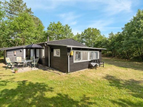  Holiday Home Adrielle - 400m from the sea in Djursland and Mols by Interhome in 8950 Ørsted