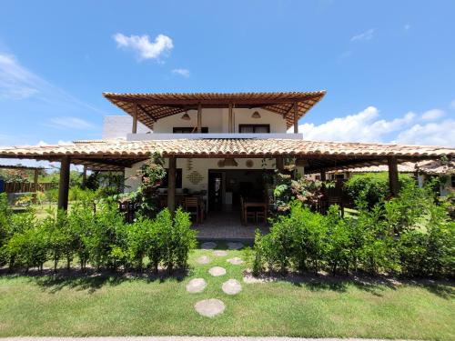 Фасада на хотела, Vila Sol Chalés (Vila Sol Chales) in Tatuamunha