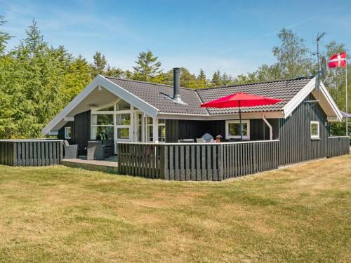 Holiday Home Esaline - 400m from the sea in NE Jutland by Interhome