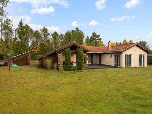 Holiday Home Danijela - 1-2km from the sea in NE Jutland by Interhome