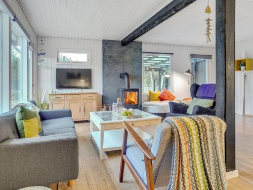  Holiday Home Sadie - 1-3km from the sea in NE Jutland by Interhome in Hals