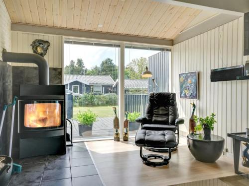 Holiday Home Clarabelle - 700m from the sea in NE Jutland by Interhome