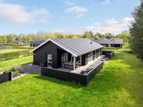  Holiday Home Nilus - 2-2km from the sea in NE Jutland by Interhome, Pension in Hals bei Dronninglund