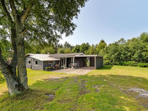 Holiday Home Rudi - 450m from the sea in NE Jutland by Interhome