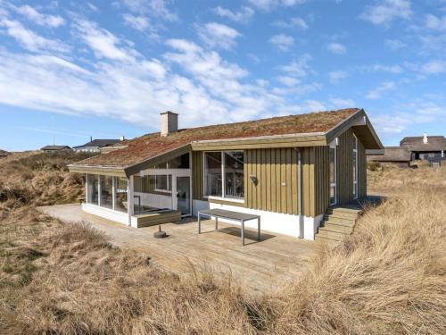 Holiday Home Fanney - 100m from the sea in NW Jutland by Interhome