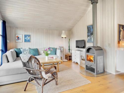  Holiday Home Antonelle - 2-5km from the sea in NW Jutland by Interhome in Blokhus