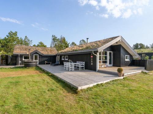  Holiday Home Antonelle - 2-5km from the sea in NW Jutland by Interhome, Pension in Blokhus bei Koldmose