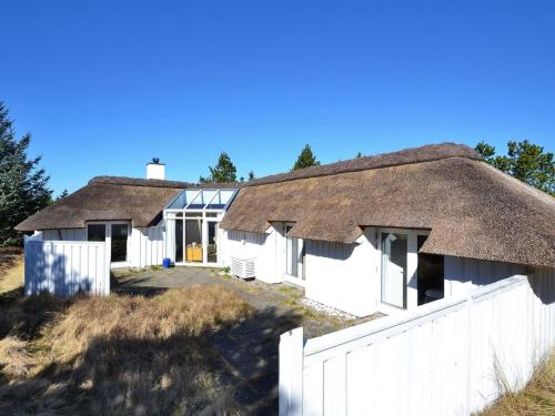  Holiday Home Roulf - 1-1km from the sea in NW Jutland by Interhome, Pension in Fjerritslev