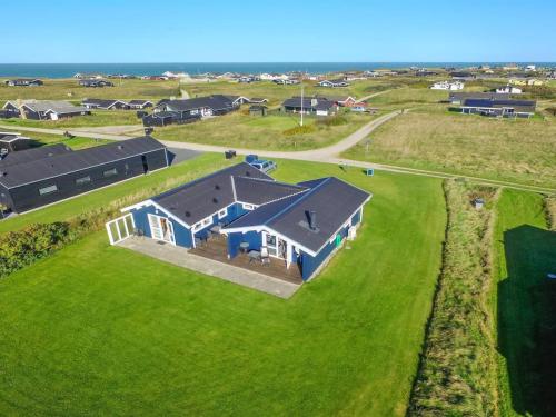 Holiday Home Aashild - 400m from the sea in NW Jutland by Interhome