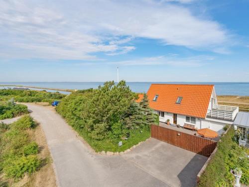  Holiday Home Yorrick - 50m to the inlet in The Liim Fiord by Interhome, Pension in Løgstør