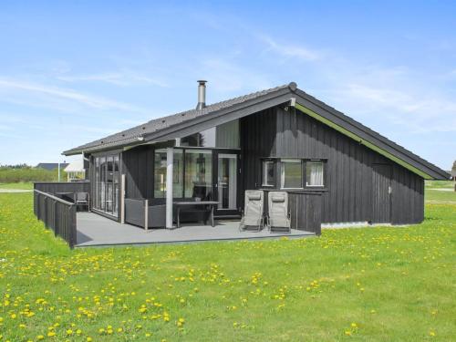  Holiday Home Auvo - 600m from the sea in NW Jutland by Interhome, Pension in Hjørring