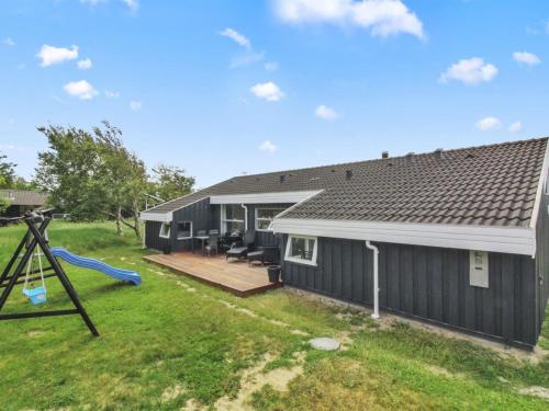  Holiday Home Ilmo - 950m from the sea in NW Jutland by Interhome, Pension in Bindslev bei Horsnab