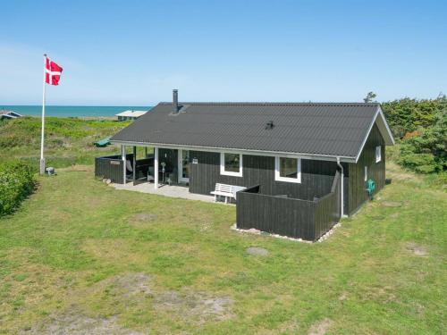 Holiday Home Hubert - 150m from the sea in NW Jutland by Interhome