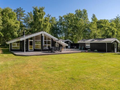 Holiday Home Mika - 1km from the sea in NE Jutland by Interhome