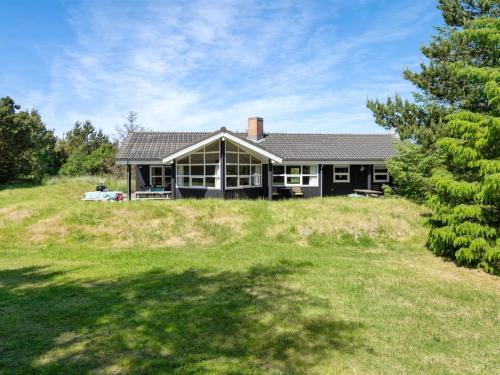 Holiday Home Winder - 800m from the sea in NW Jutland by Interhome